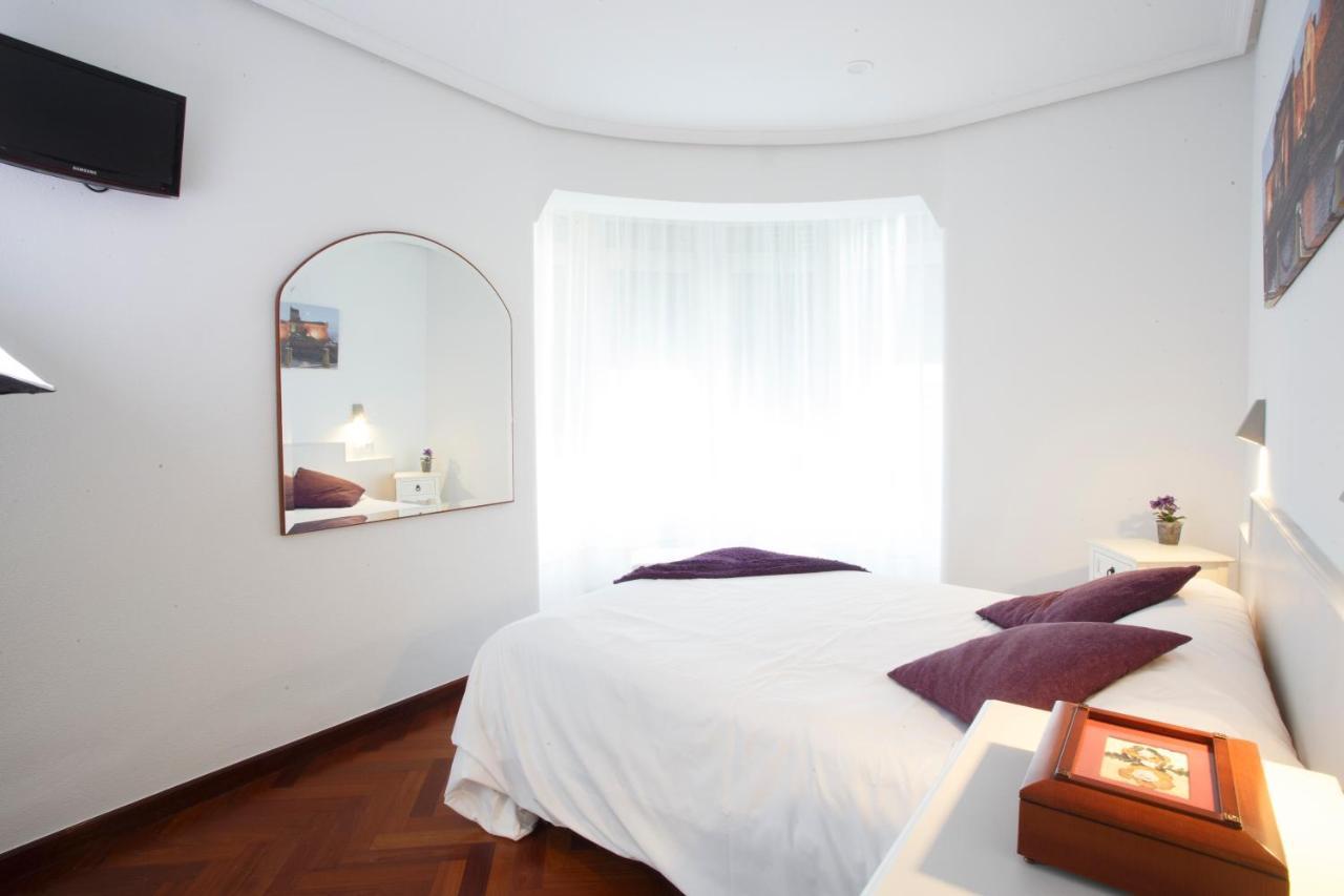 Hostal Costa Coruna Luaran gambar